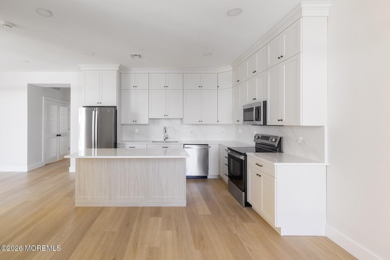 9 Wharf Ave #2 - Photo 4 of 22