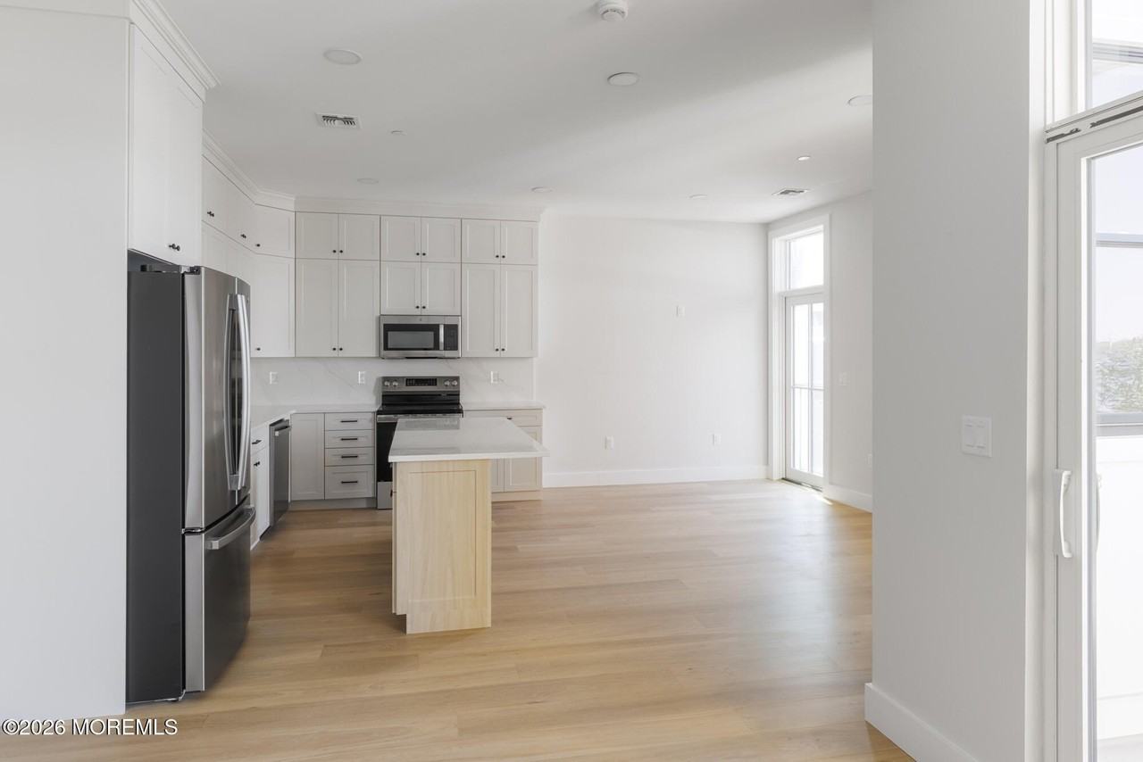 9 Wharf Ave #2 - Photo 6 of 22