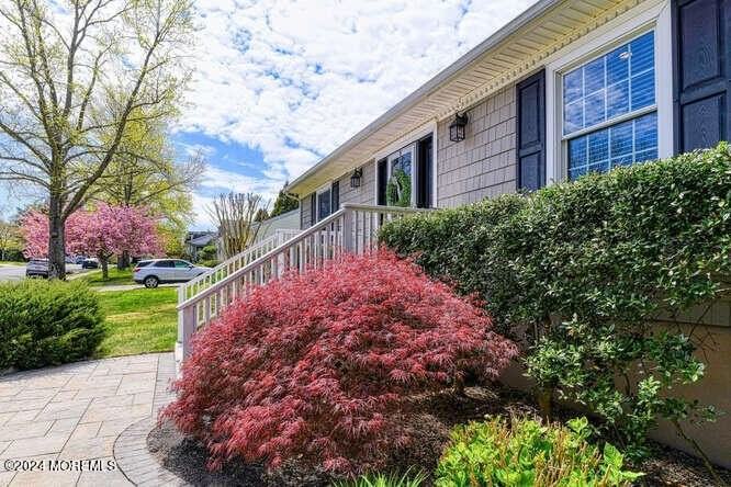 2125 Millbrook Rd - Photo 3 of 45