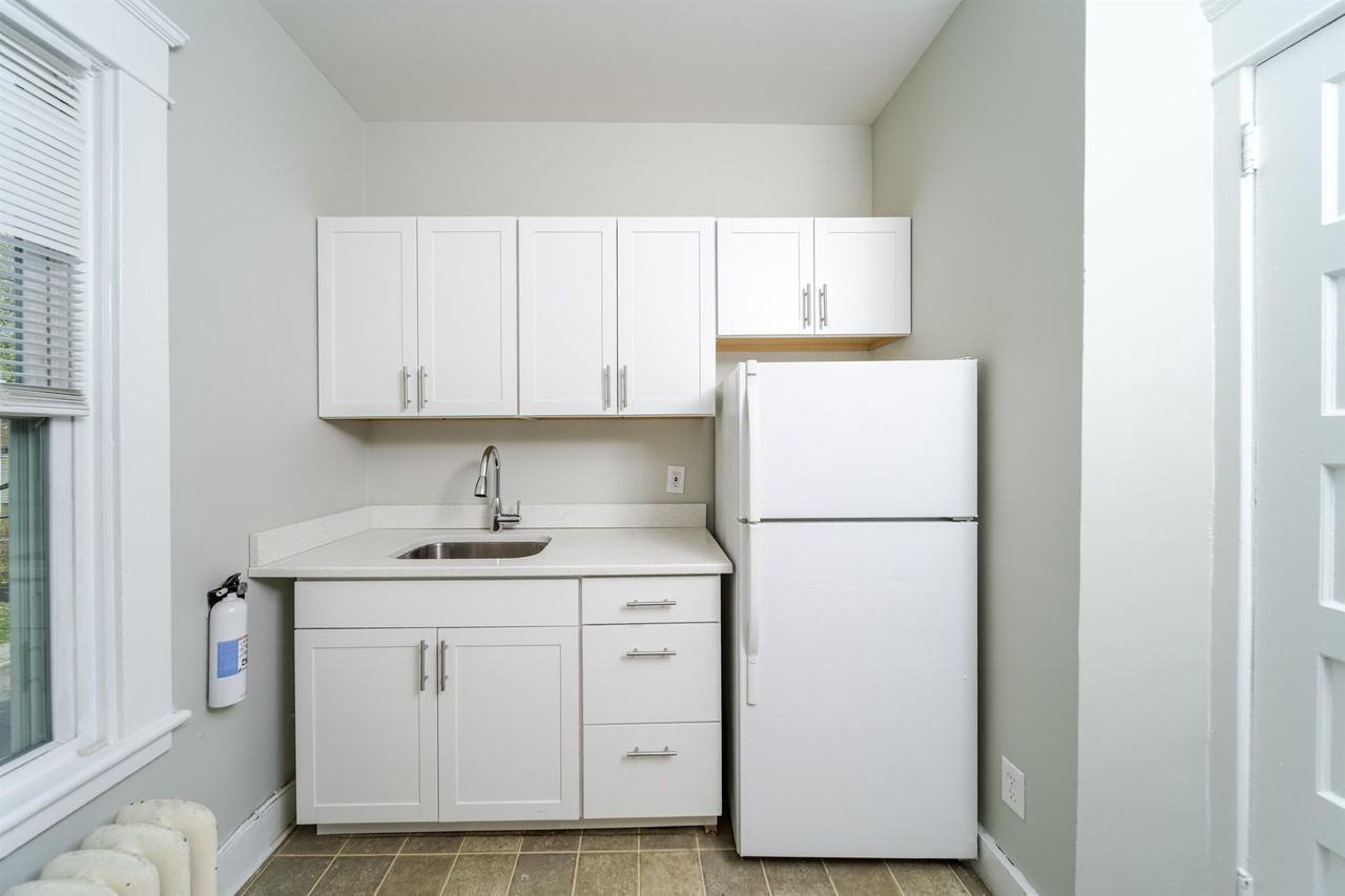 504 Morris St #2 - Photo 3 of 14