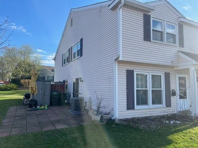 1863 Jamestown Cir #1863 - Photo 2 of 12