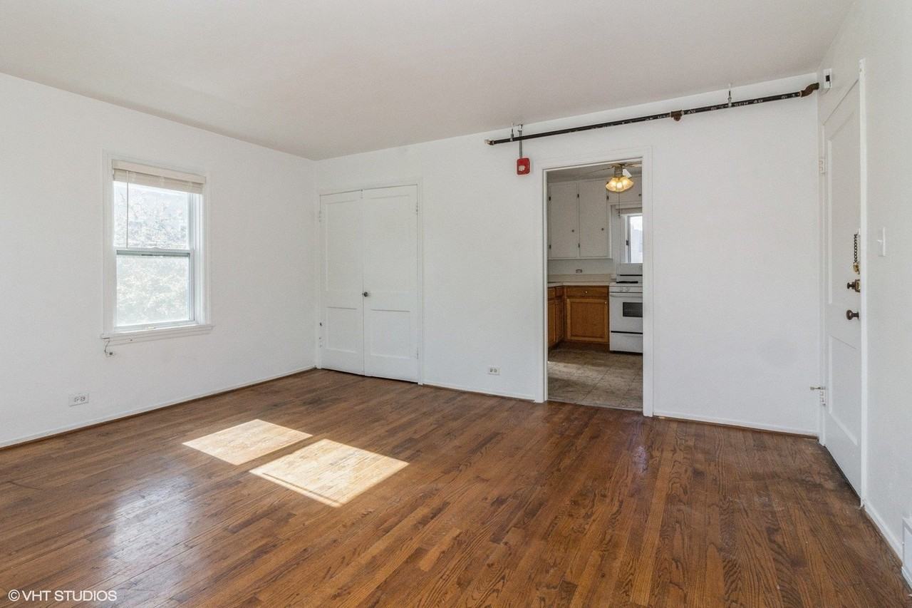 10 E Jefferson Ave #4 - Photo 4 of 12