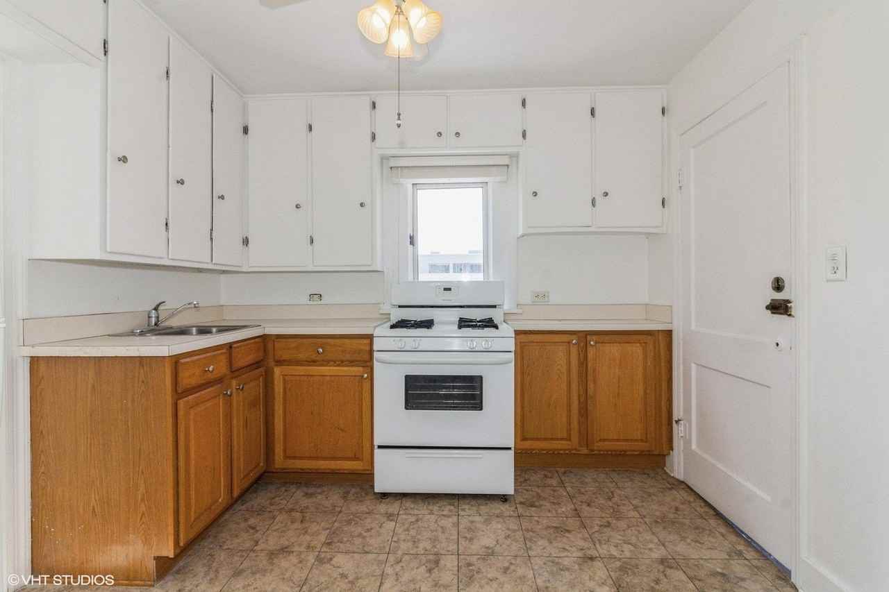 10 E Jefferson Ave #4 - Photo 6 of 12