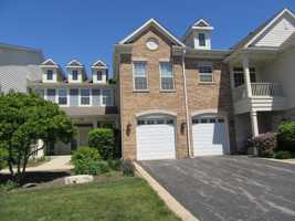 featured image of 1366 Scarboro Rd