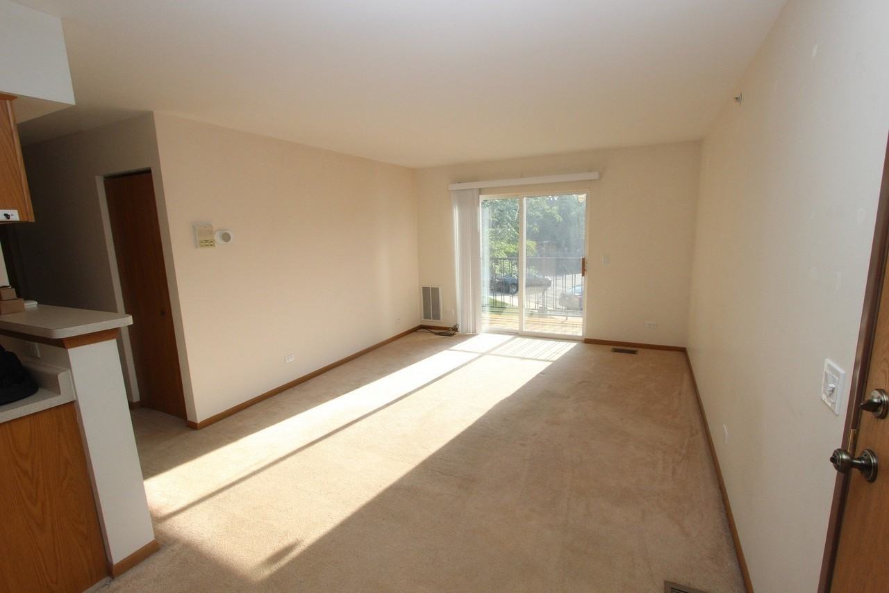 727 Elm Ln #206 - Photo 2 of 16