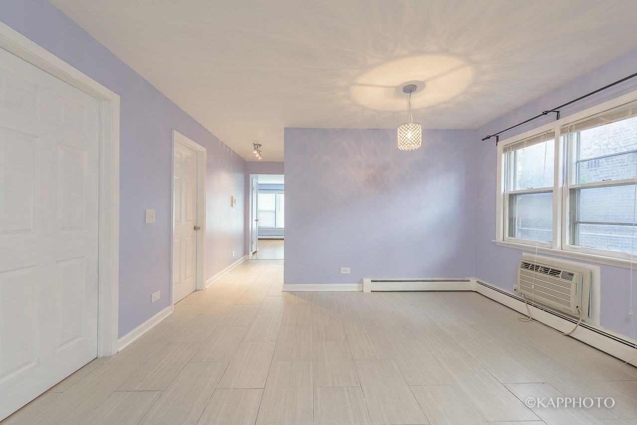 5942 W Addison St #1 - Photo 6 of 24