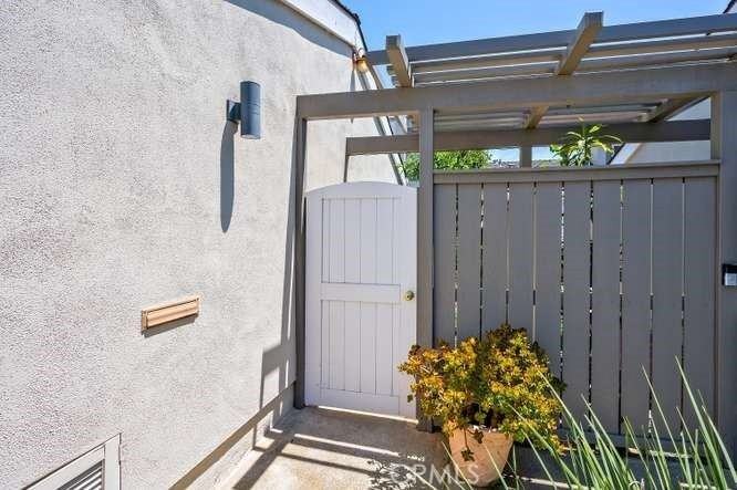 19502 Sandcastle Ln - Photo 4 of 50