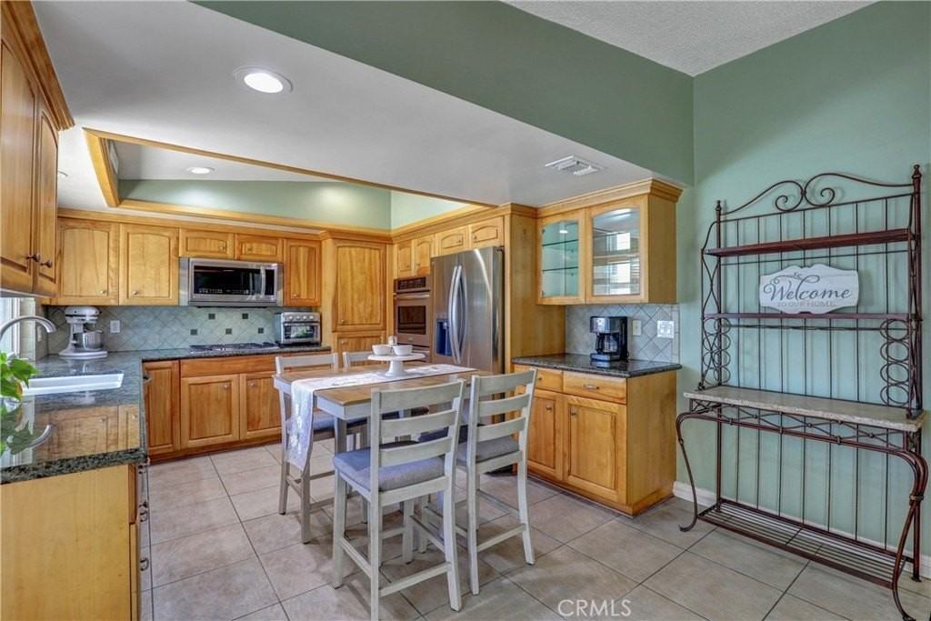 12571 Martha Ann Dr - Photo 3 of 33