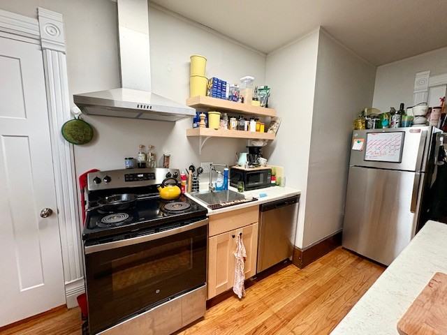 223 1/2 N Pinckney St #223-1-2 - Photo 4 of 24