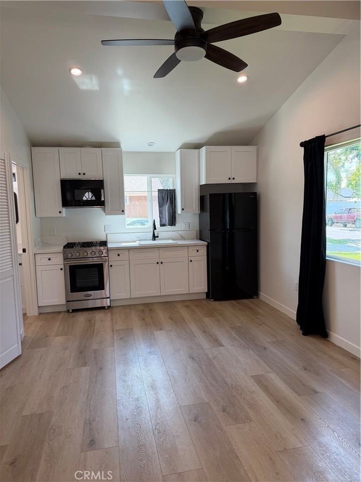 23253 Welby Way - Photo 5 of 19