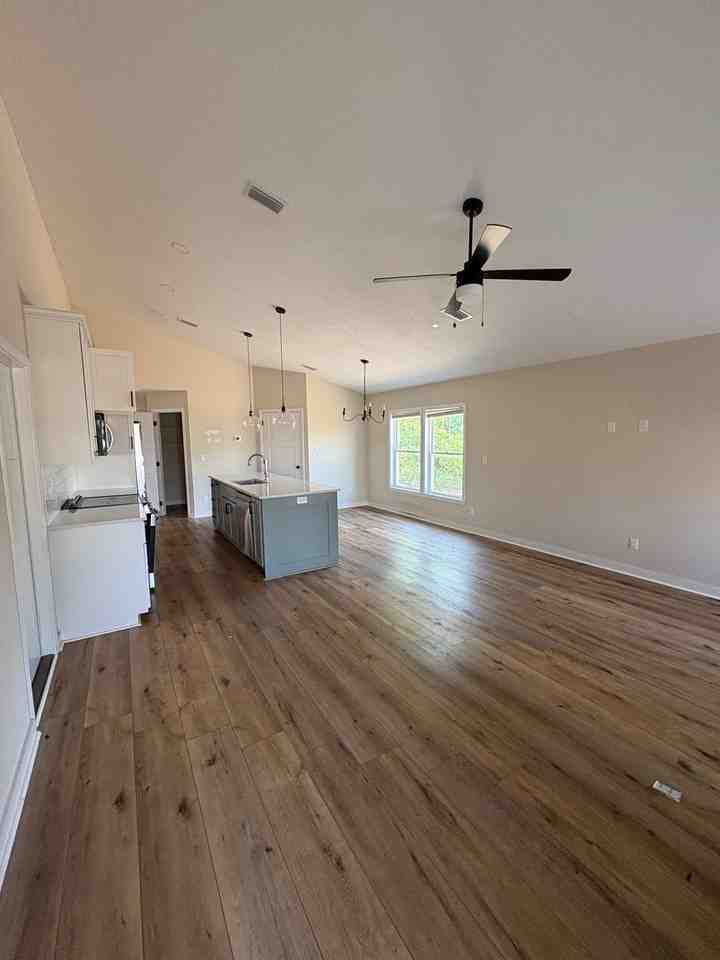 329 N Palo Alto Ave - Photo 4 of 11