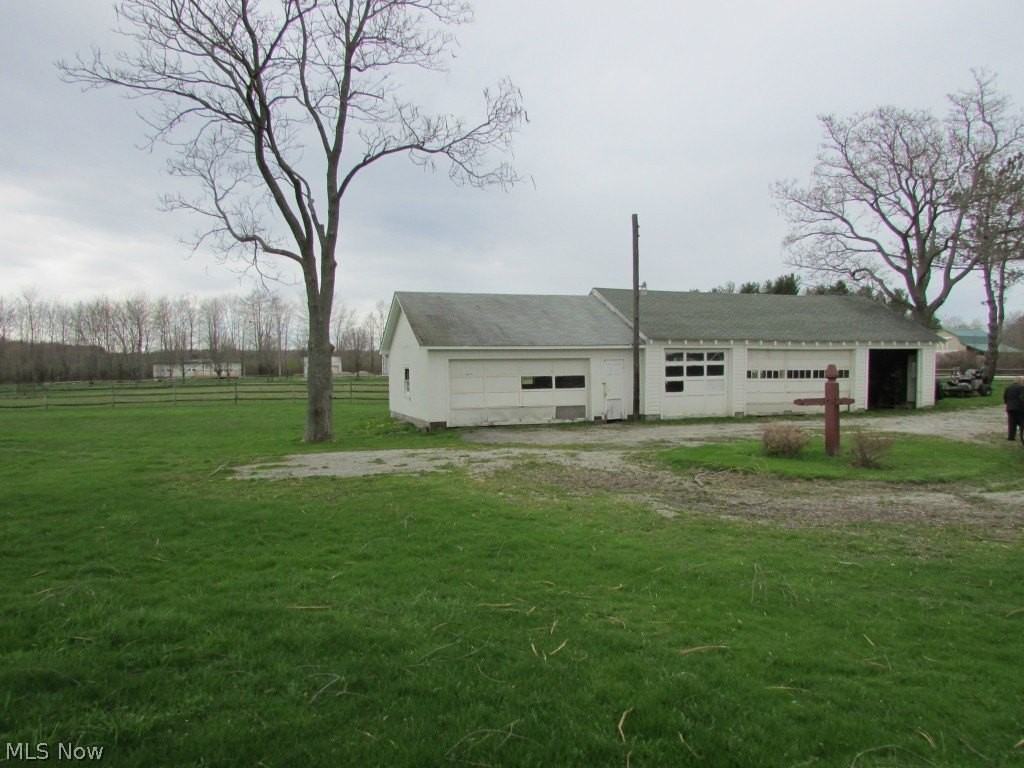 17199 Leggett Rd - Photo 2 of 26