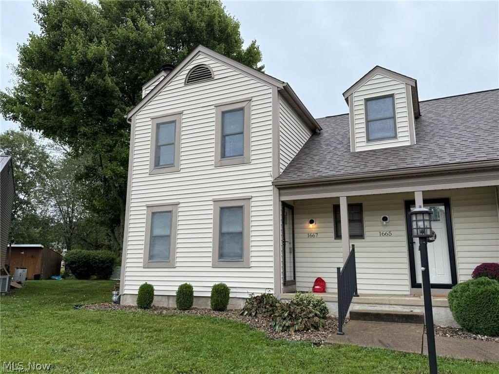 1667 Ann Cir Ne - Photo 2 of 16