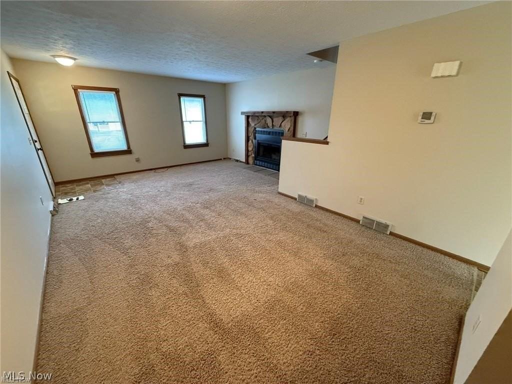 1667 Ann Cir Ne - Photo 4 of 16