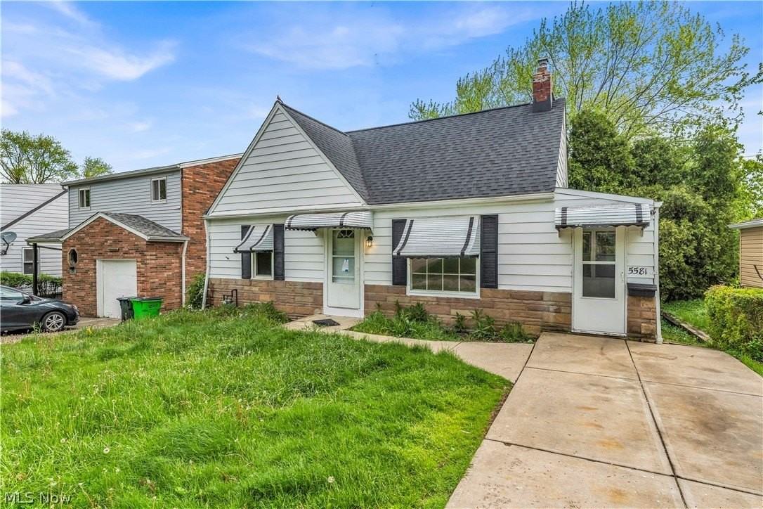 5581 Saxon Dr - Photo 2 of 23