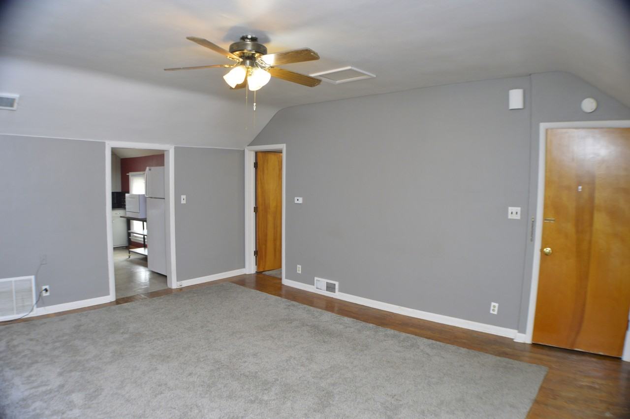 334 W 5th St #2 - Photo 2 of 29
