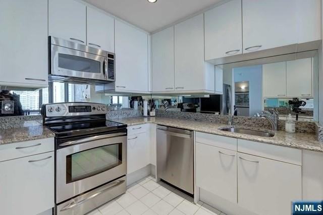 100 Carlyle Dr - Photo 6 of 24