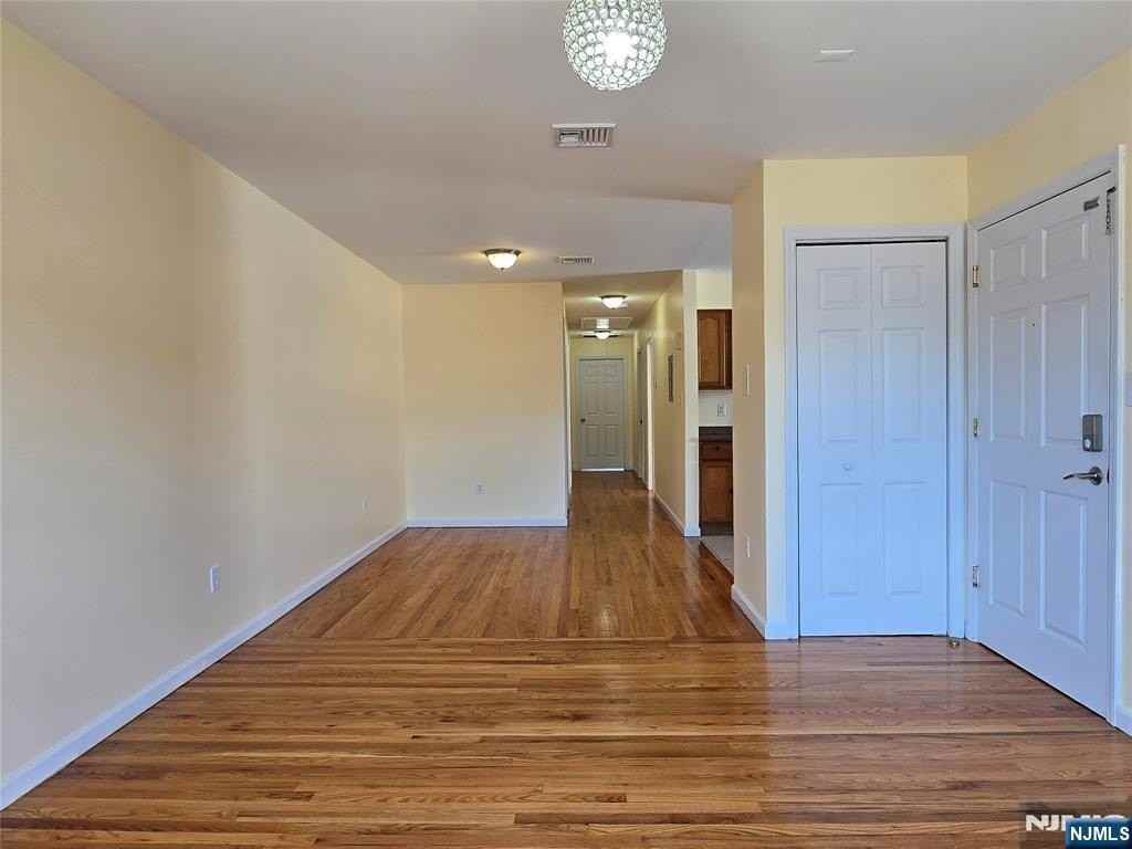 22 Wakeman Ave 2nd Fl - Photo 2 of 19