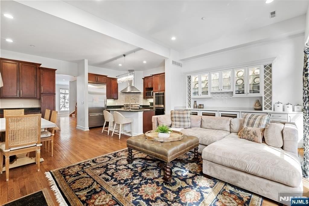 36 Regency Place TH - 36 - Photo 3 of 20