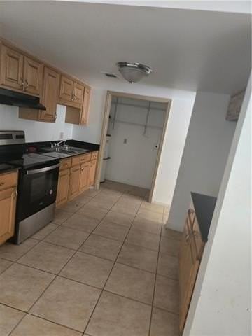5823 Tullis Dr - Photo 3 of 8