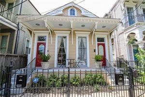 featured image of 1225 Coliseum St