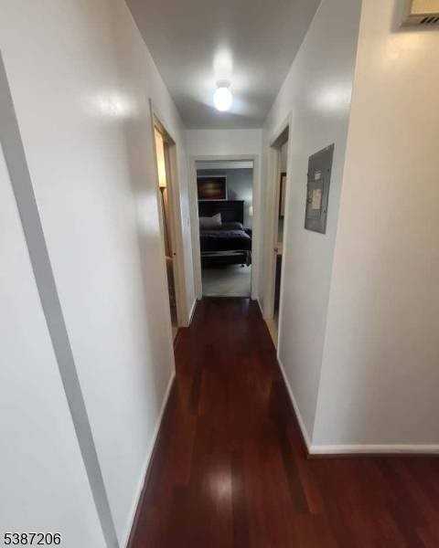 1203 Jesse Way - Photo 3 of 9