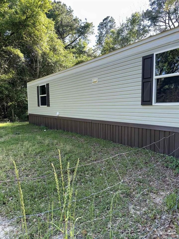 5049 Bent Tree Rd - Photo 4 of 34