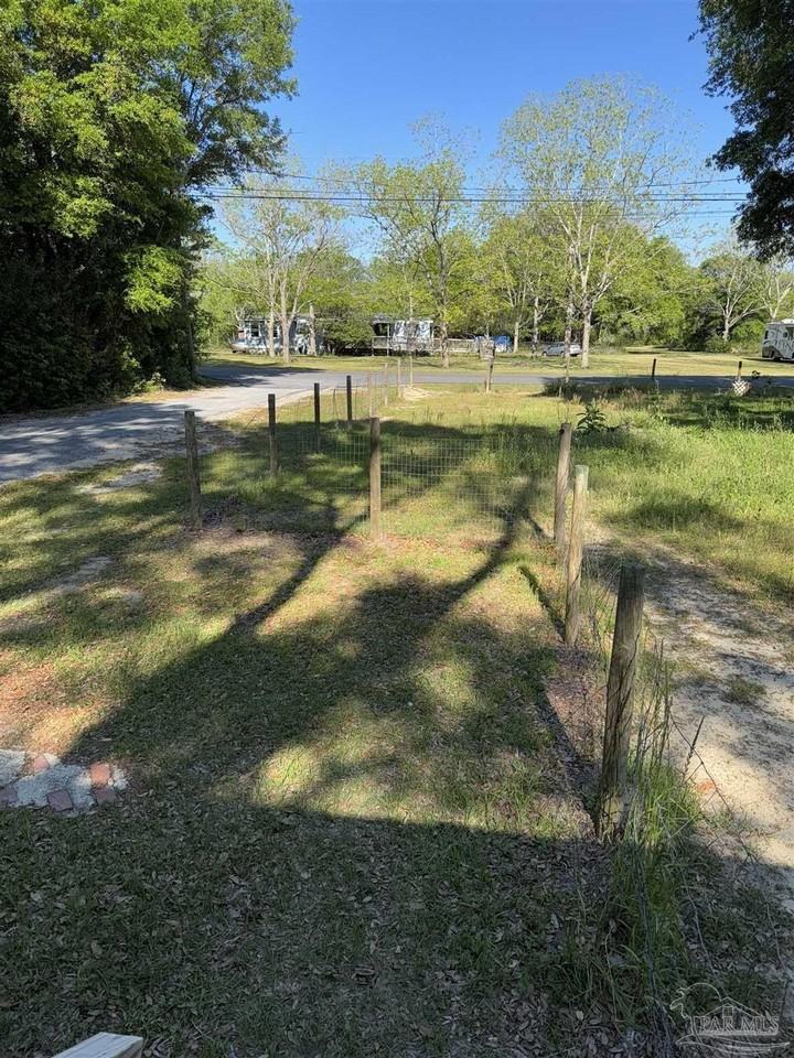 5049 Bent Tree Rd - Photo 5 of 34