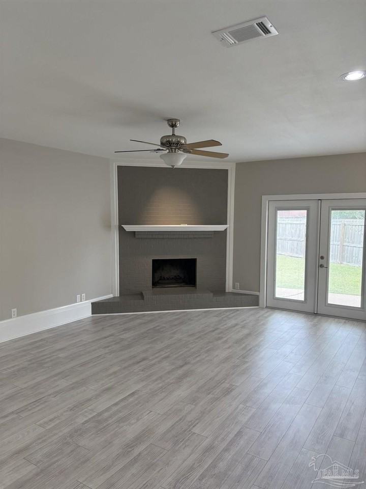 3021 Ranchette Sq - Photo 5 of 27