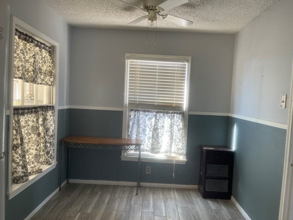 2605 W Washington Ave - Photo 3 of 11