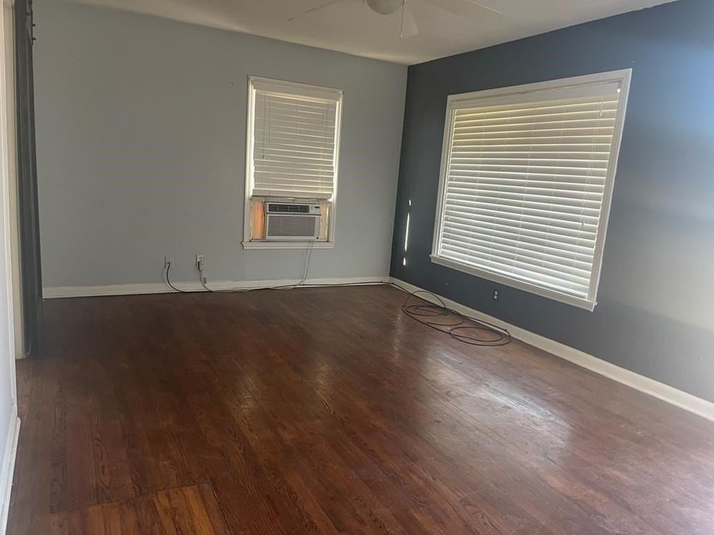 2605 W Washington Ave - Photo 5 of 11