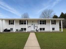 featured image of 324 S East St