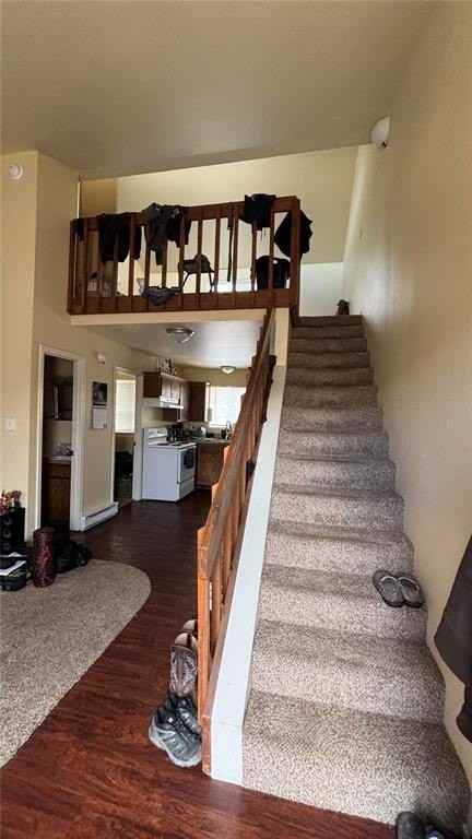 620 Forest Edge Rd #C - Photo 4 of 6