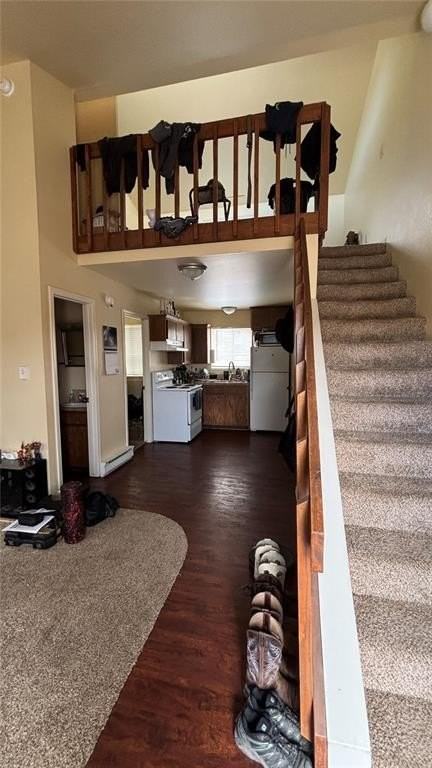 620 Forest Edge Rd #C - Photo 5 of 6