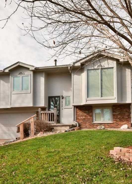 5720 N 126th Ave - Photo 2 of 2