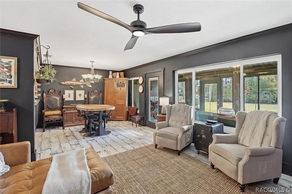 1637 Se Paradise Cir #204 - Photo 3 of 29