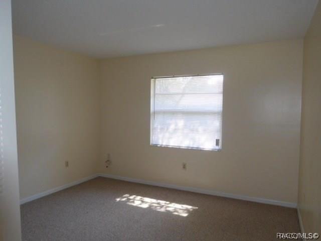 606 Long Ave #RGT - Photo 7 of 10