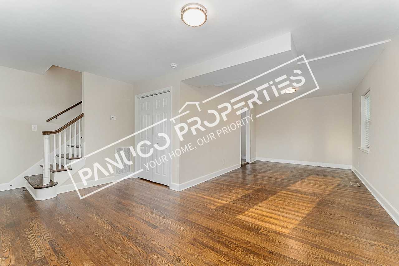 108 Adams St - Photo 4 of 15
