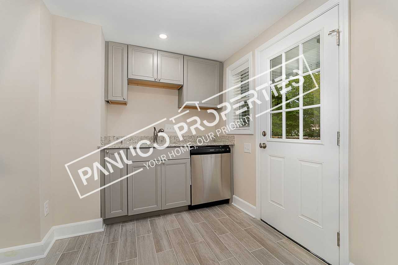 108 Adams St - Photo 7 of 15