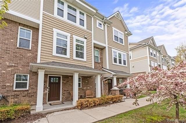 1031 #A N Sherman Drive #A - Photo 5 of 12