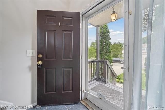 2738 Birchwood Dr - Photo 5 of 29