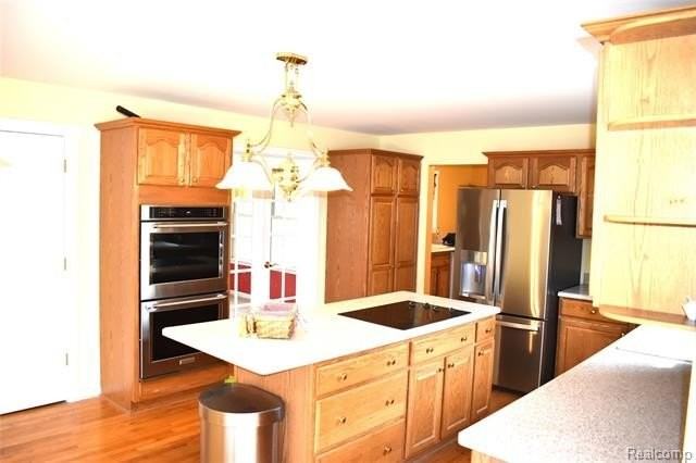 10155 Roberts Rd - Photo 4 of 28