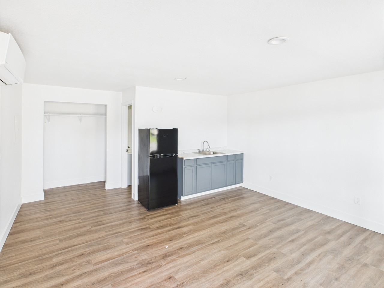 411 S Main St #105 - Photo 2 of 8