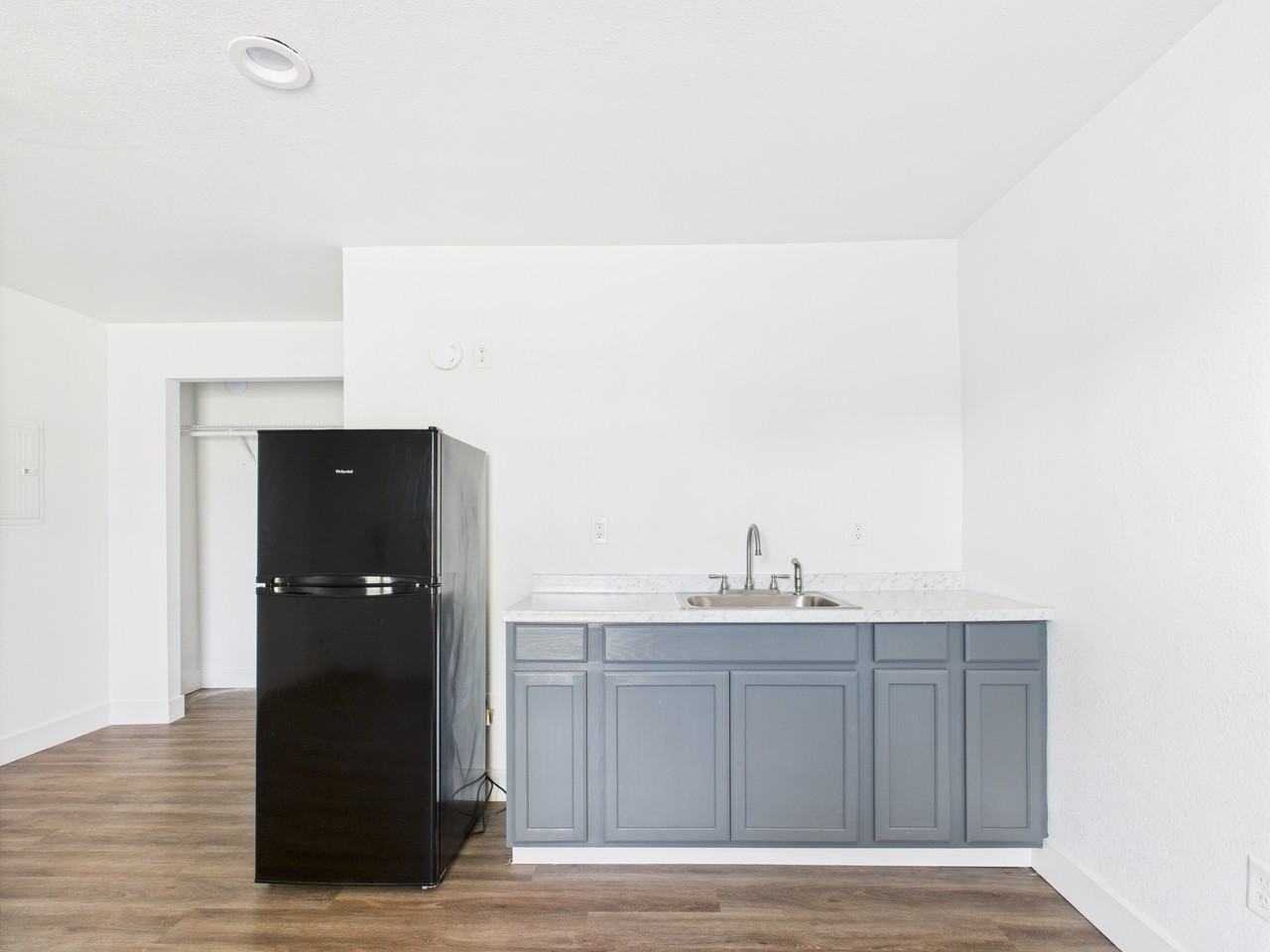 411 S Main St #105 - Photo 5 of 8