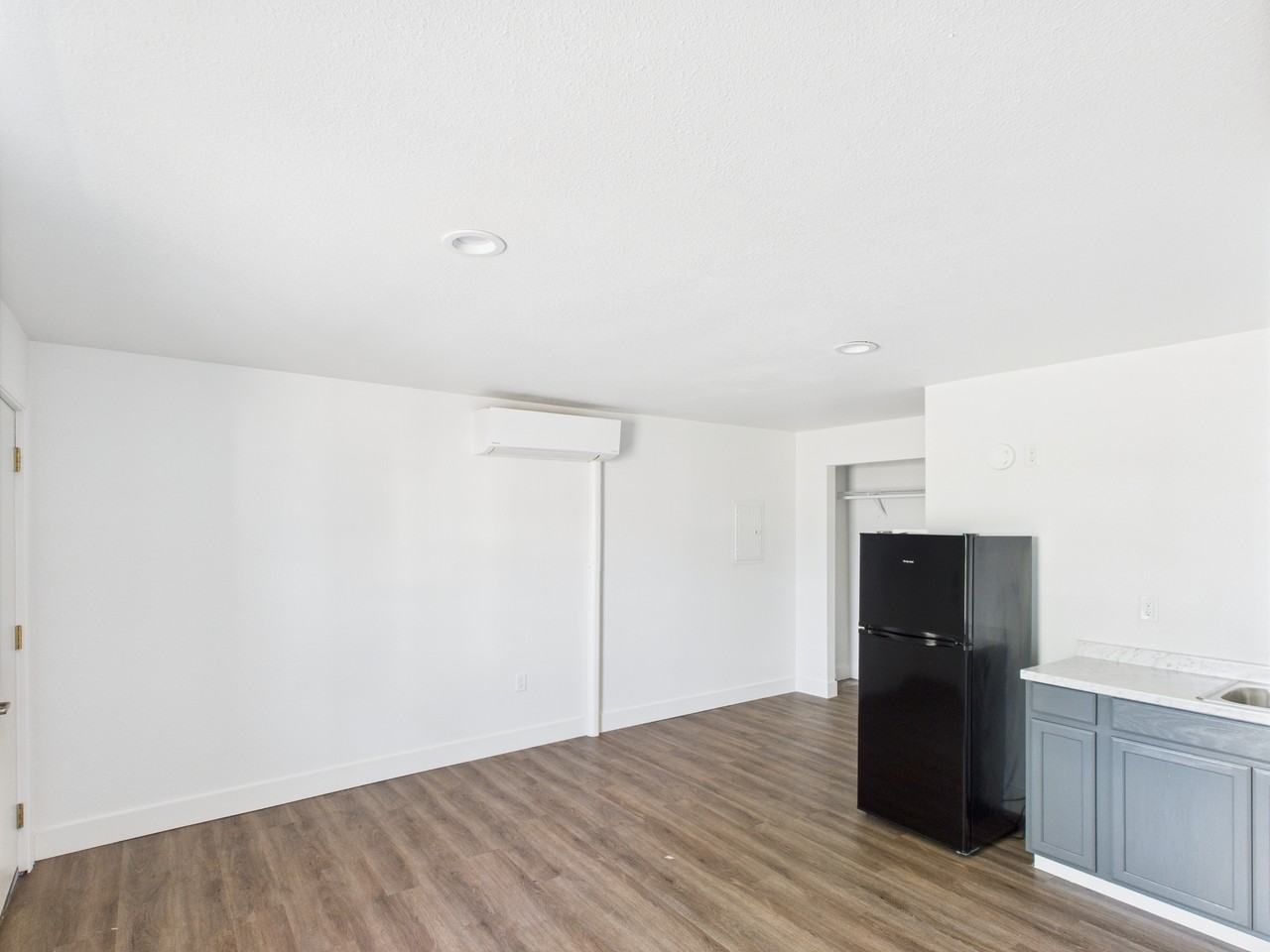 411 S Main St #105 - Photo 7 of 8