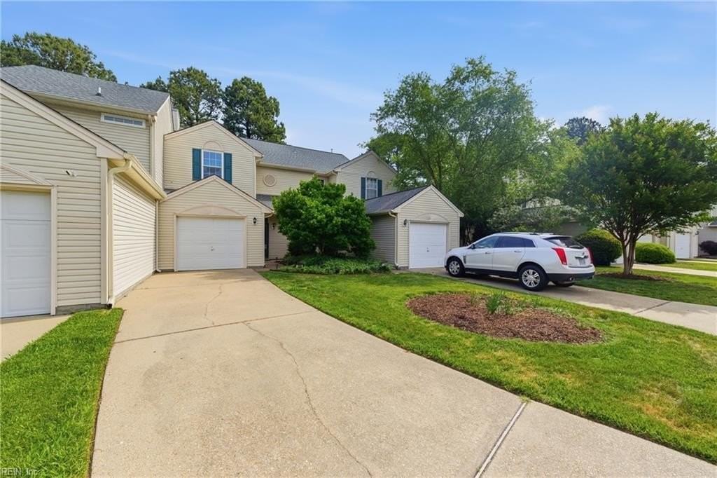 1290 Lake Dr - Photo 2 of 32
