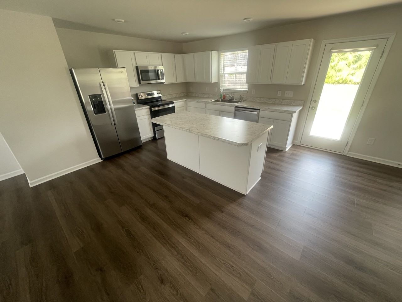 105 Timothy Pl #1 - Photo 4 of 31