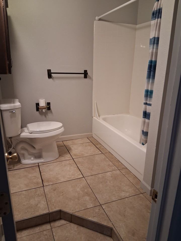 103 Broadway - 9 #9 - Photo 3 of 5