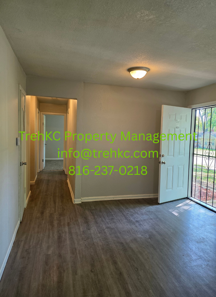 11206 Corrington Ave #1 - Photo 7 of 16