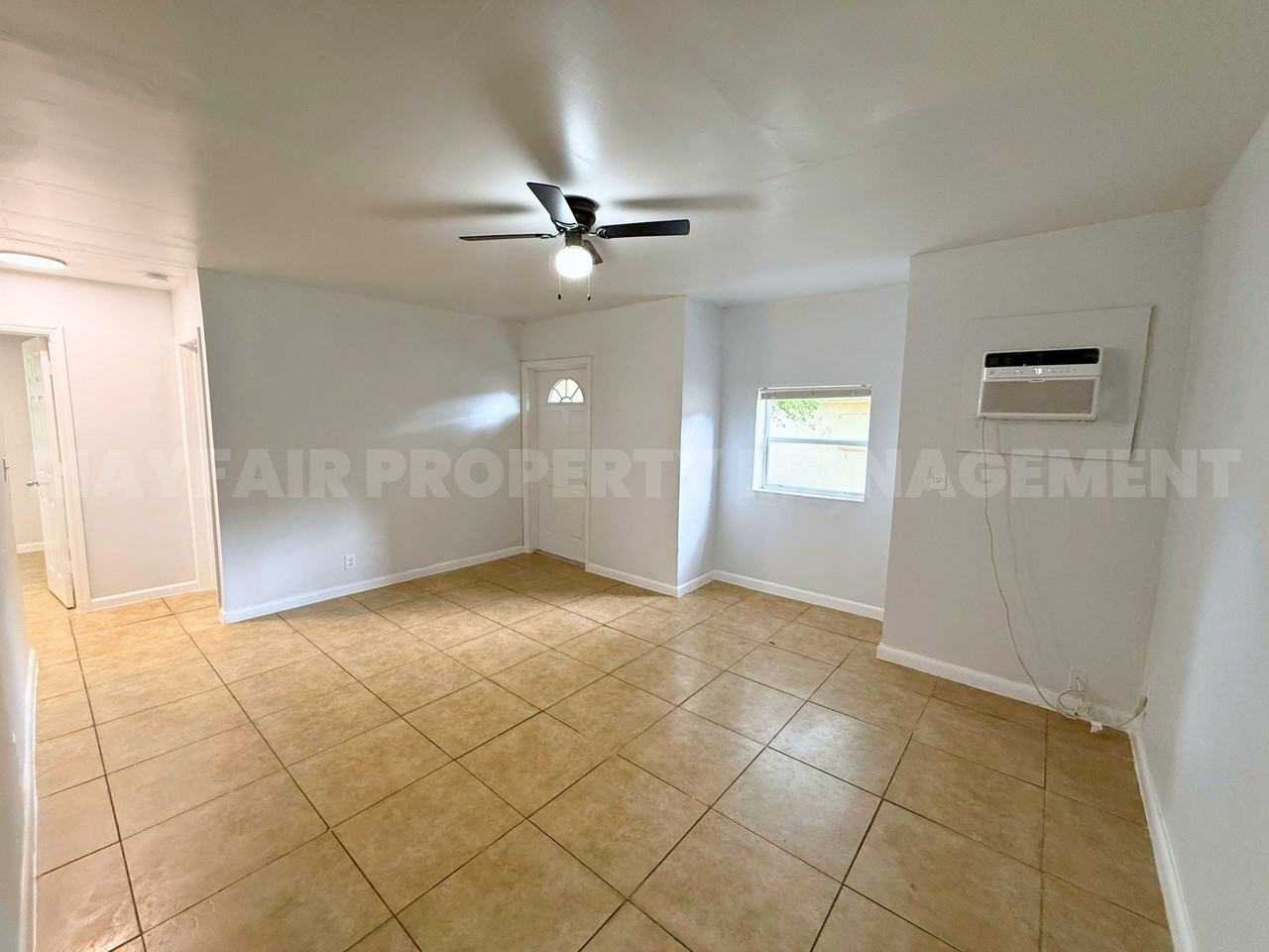 380 Kingsbridge St #1 - Photo 6 of 23